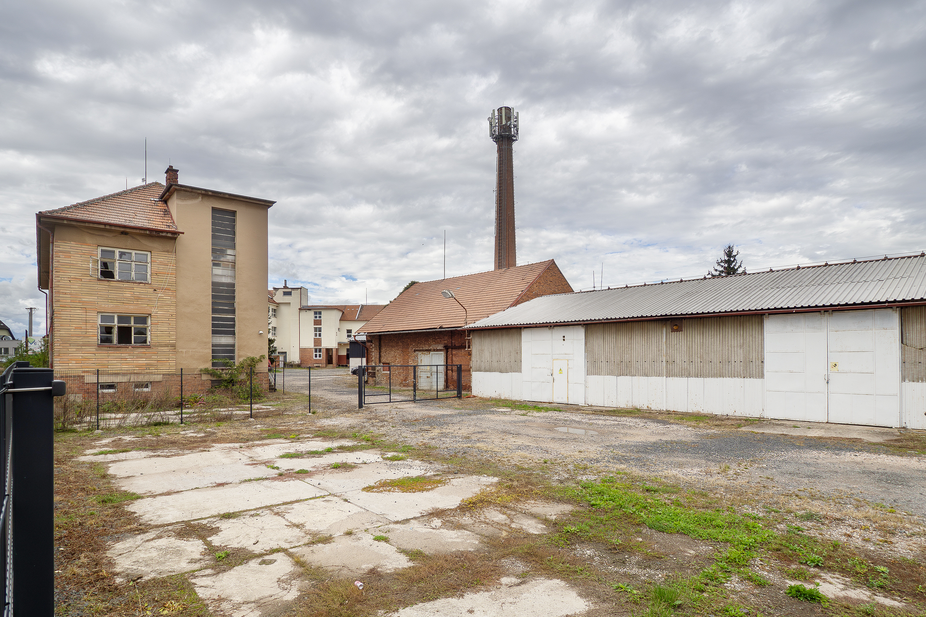 Foto Komerční objekt 